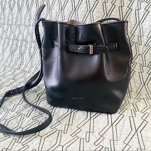 Matt & Nat | Lexi Mini Black Bucket Purse